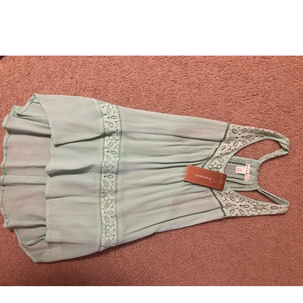 Francesca’s XS mint green tank top